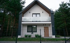 Domy Leśne Szumy na Roztoczu